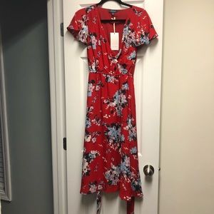 Flowy Red Floral Short Sleeve Dress